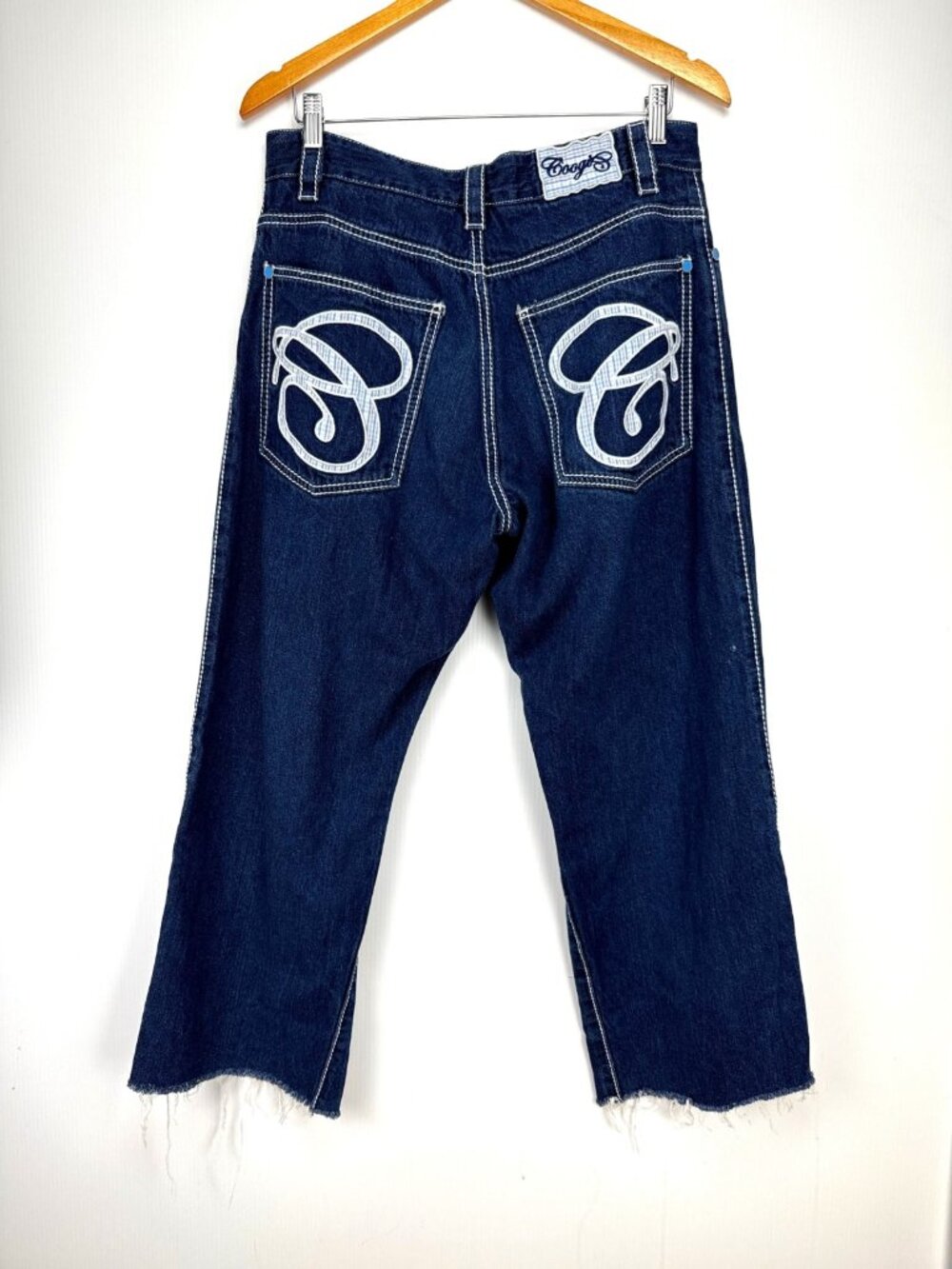 COOGI Vintage Y2K Dark Blue Embroidered Pocket Raw Hem Cropped Baggy Jeans 32x26